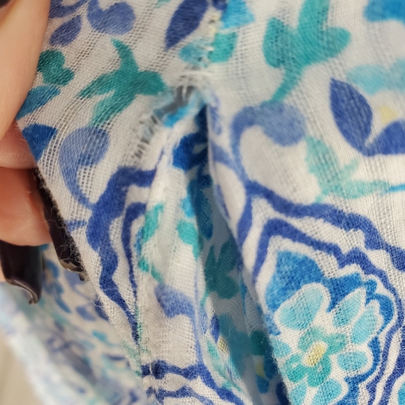 Oscar de la Renta Gauzy Cotton Blue and White Wrap Floral Asia Robe Size Large. - Picture 7 of 15